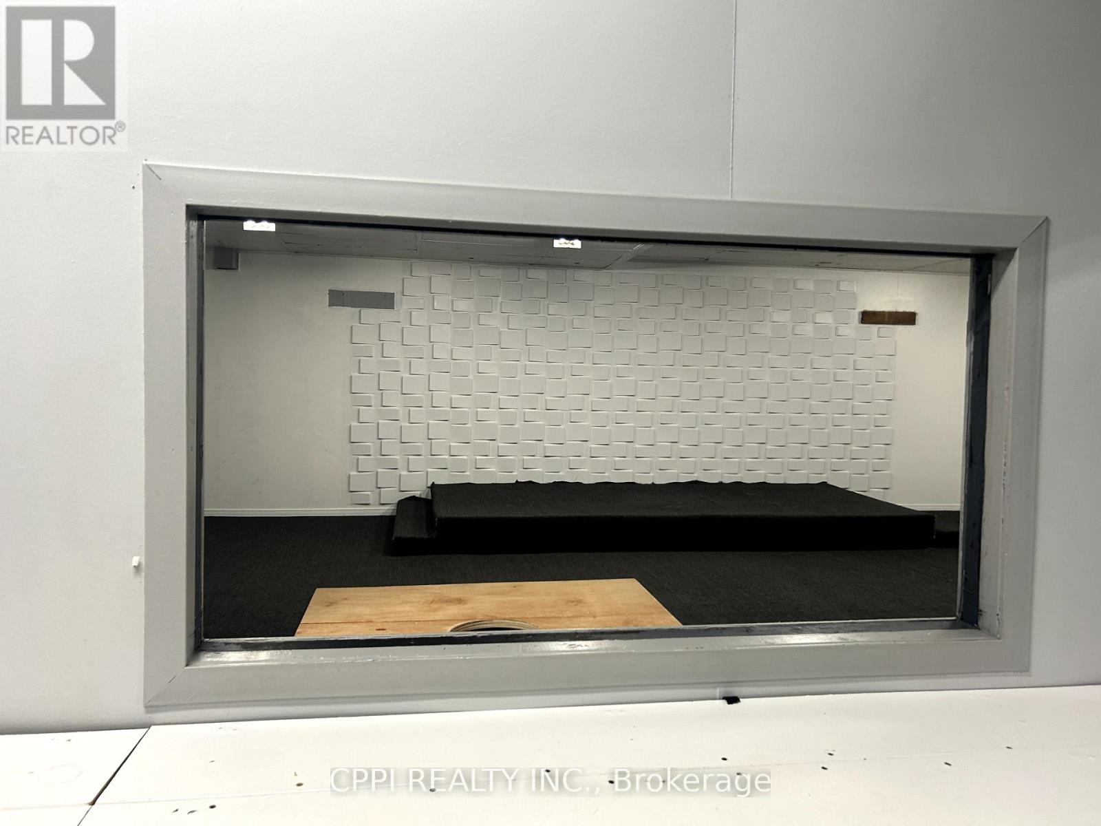 South Bsmnt - 650 King Street E, Oshawa, Ontario  L1H 1G5 - Photo 11 - E12480943