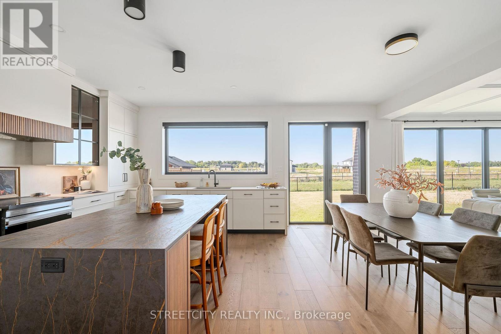 6354 Old Garrison Boulevard, London South, Ontario  N6P 0H3 - Photo 17 - X12486151