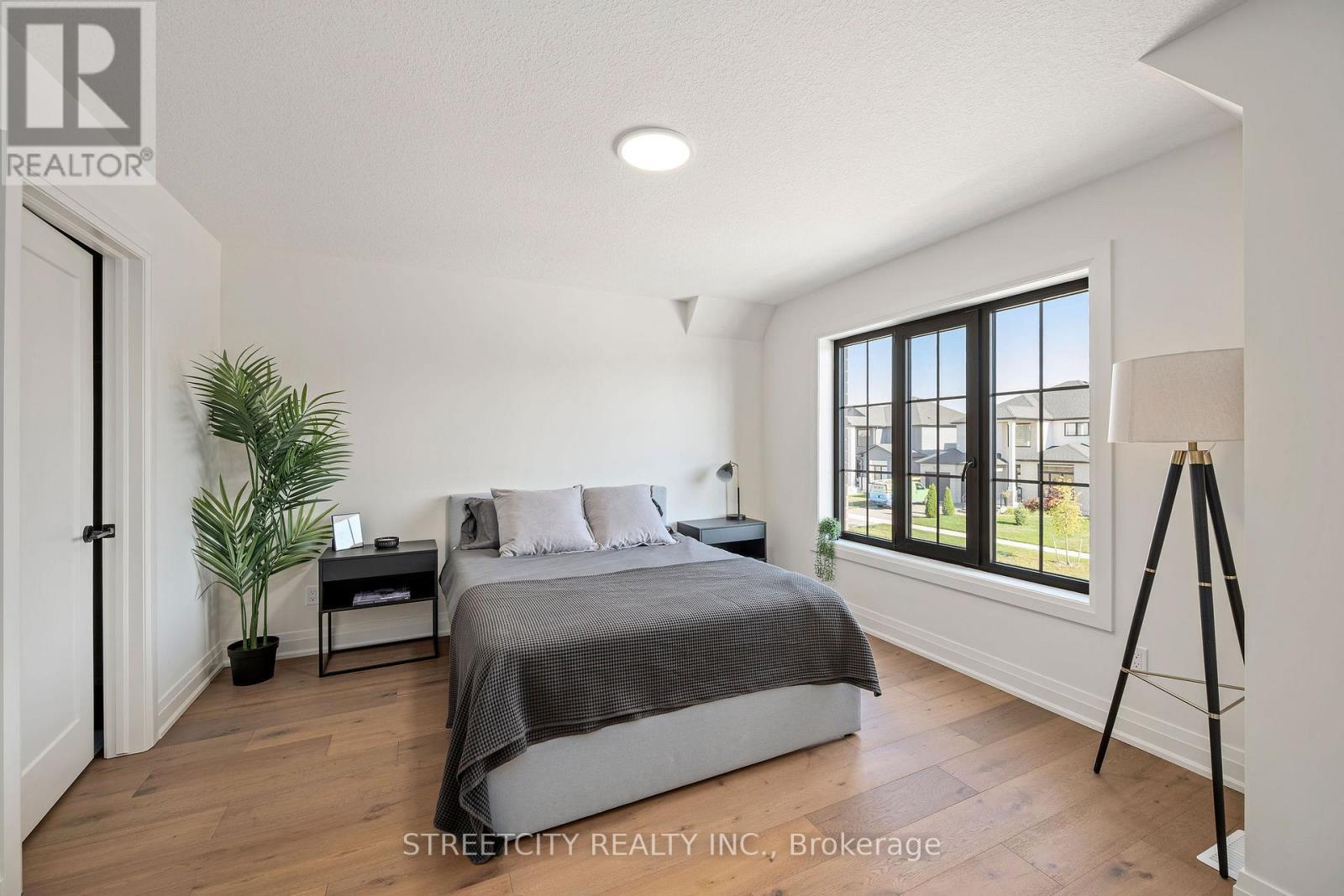 6354 Old Garrison Boulevard, London South, Ontario  N6P 0H3 - Photo 29 - X12486151