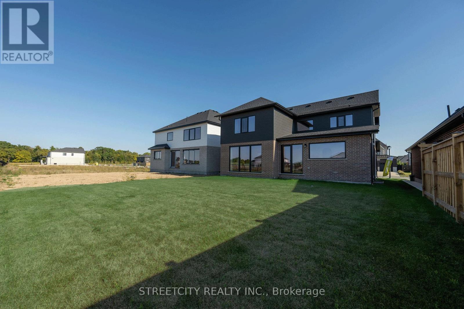 6354 Old Garrison Boulevard, London South, Ontario  N6P 0H3 - Photo 36 - X12486151