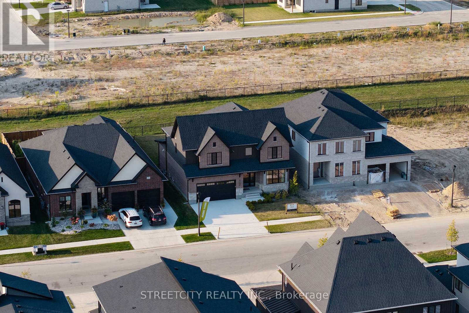 6354 Old Garrison Boulevard, London South, Ontario  N6P 0H3 - Photo 4 - X12486151