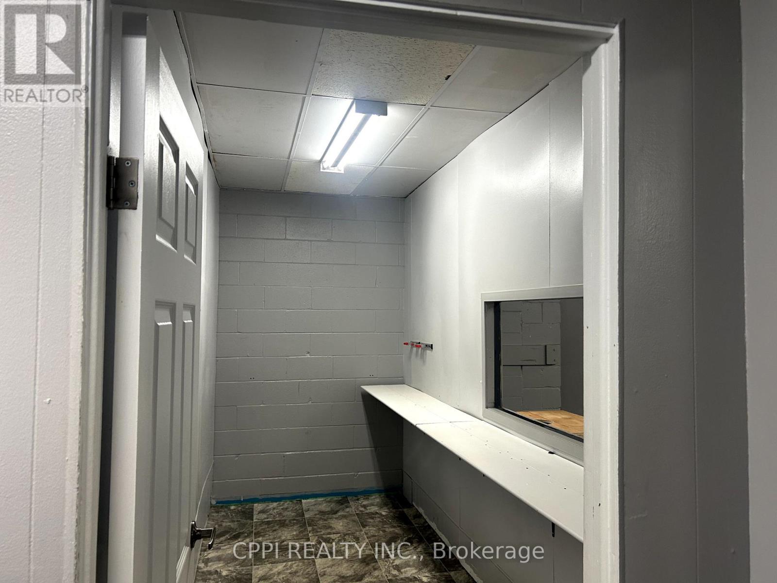 South Bsmnt - 650 King Street E, Oshawa, Ontario  L1H 1G5 - Photo 10 - E12480943