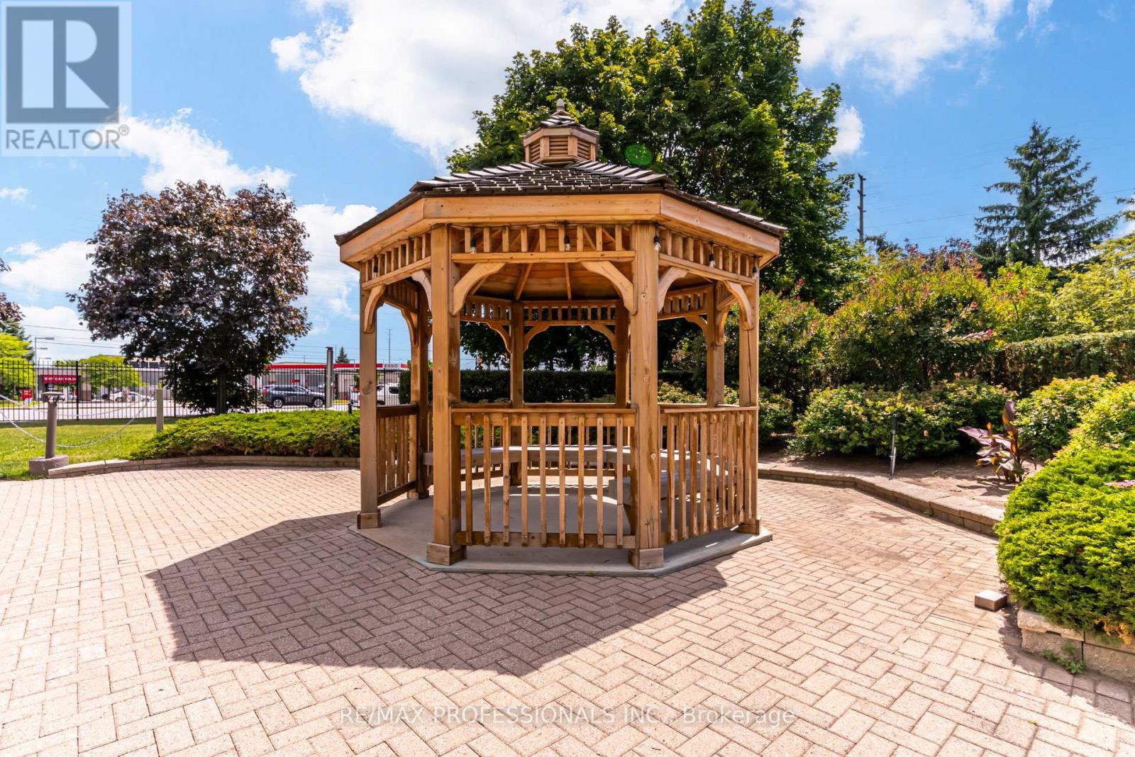 1703 - 700 Constellation Drive, Mississauga, Ontario  L5R 3G8 - Photo 42 - W12486071