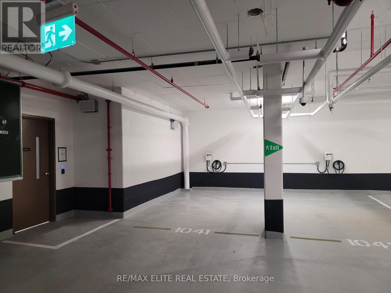 1104 - 3240 William Coltson Avenue, Oakville, Ontario  L6H 8C8 - Photo 13 - W12486072