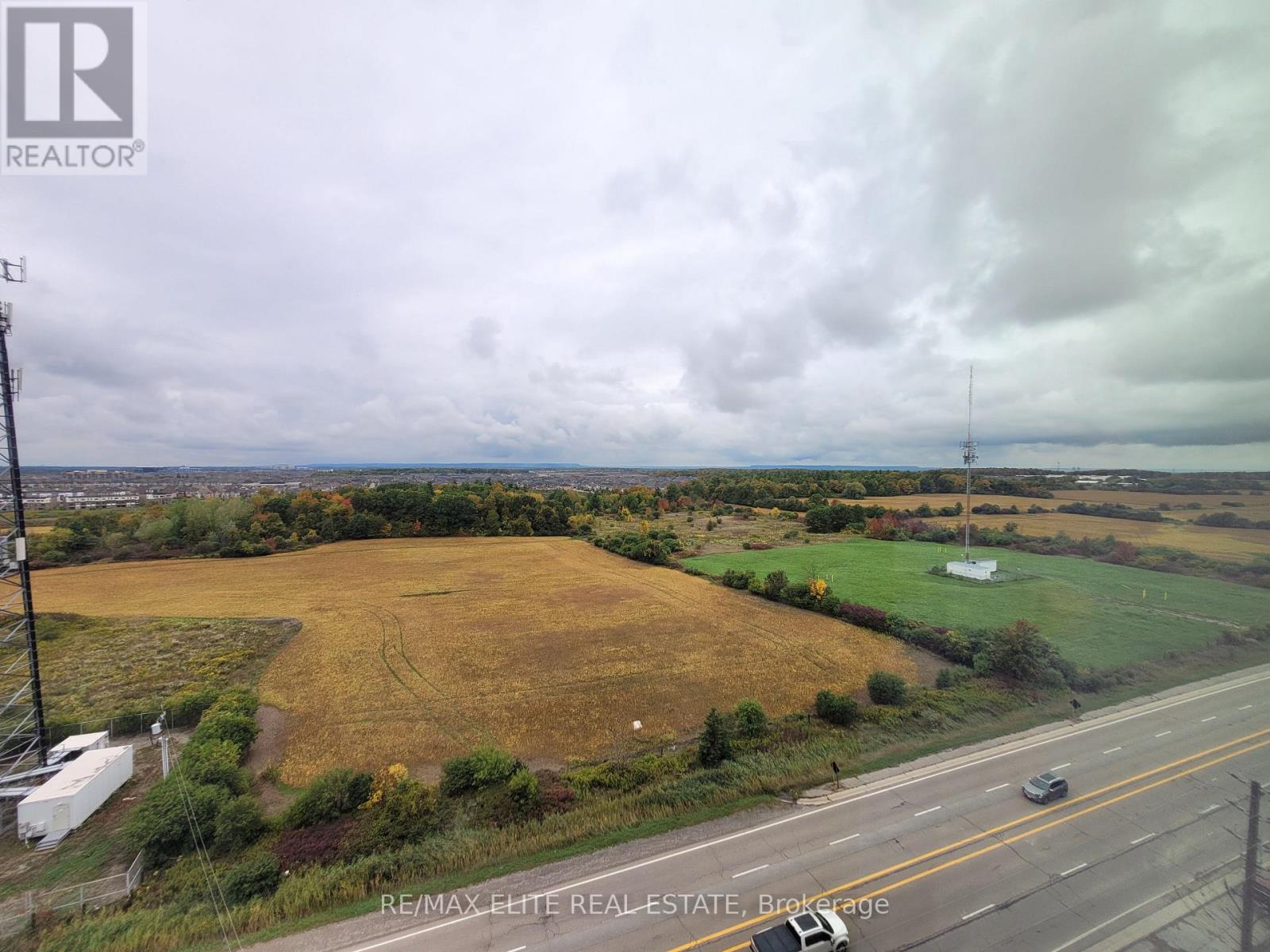 1104 - 3240 William Coltson Avenue, Oakville, Ontario  L6H 8C8 - Photo 9 - W12486072