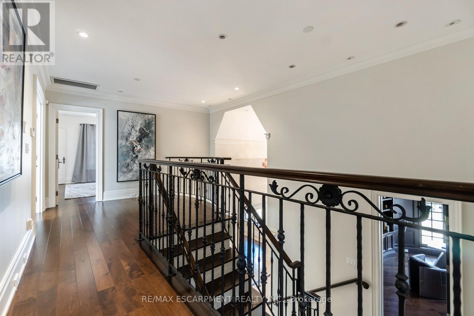 1476 Carmen Drive, Mississauga, Ontario  L5G 3Z1 - Photo 24 - W12486076