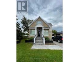 821 THE QUEENSWAY, Toronto, Ontario