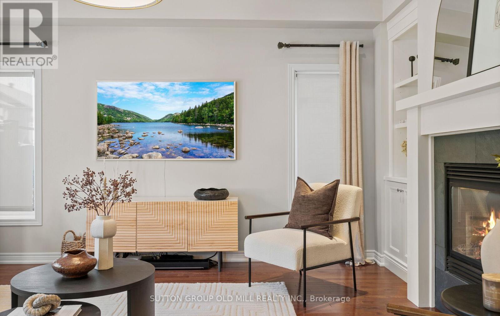 3304 Stalybridge Drive, Oakville, Ontario  L6M 0K8 - Photo 10 - W12486087