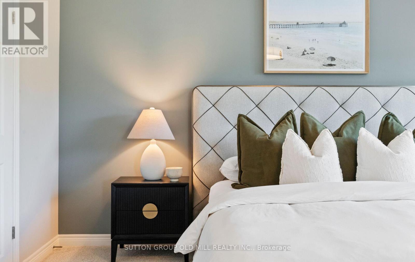 3304 Stalybridge Drive, Oakville, Ontario  L6M 0K8 - Photo 22 - W12486087