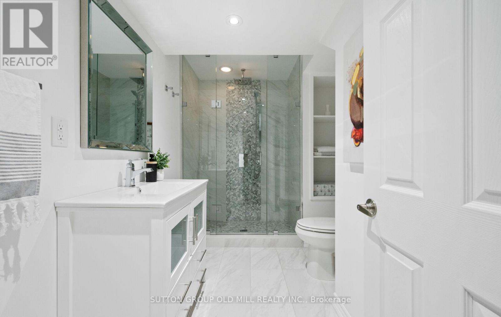 3304 Stalybridge Drive, Oakville, Ontario  L6M 0K8 - Photo 39 - W12486087