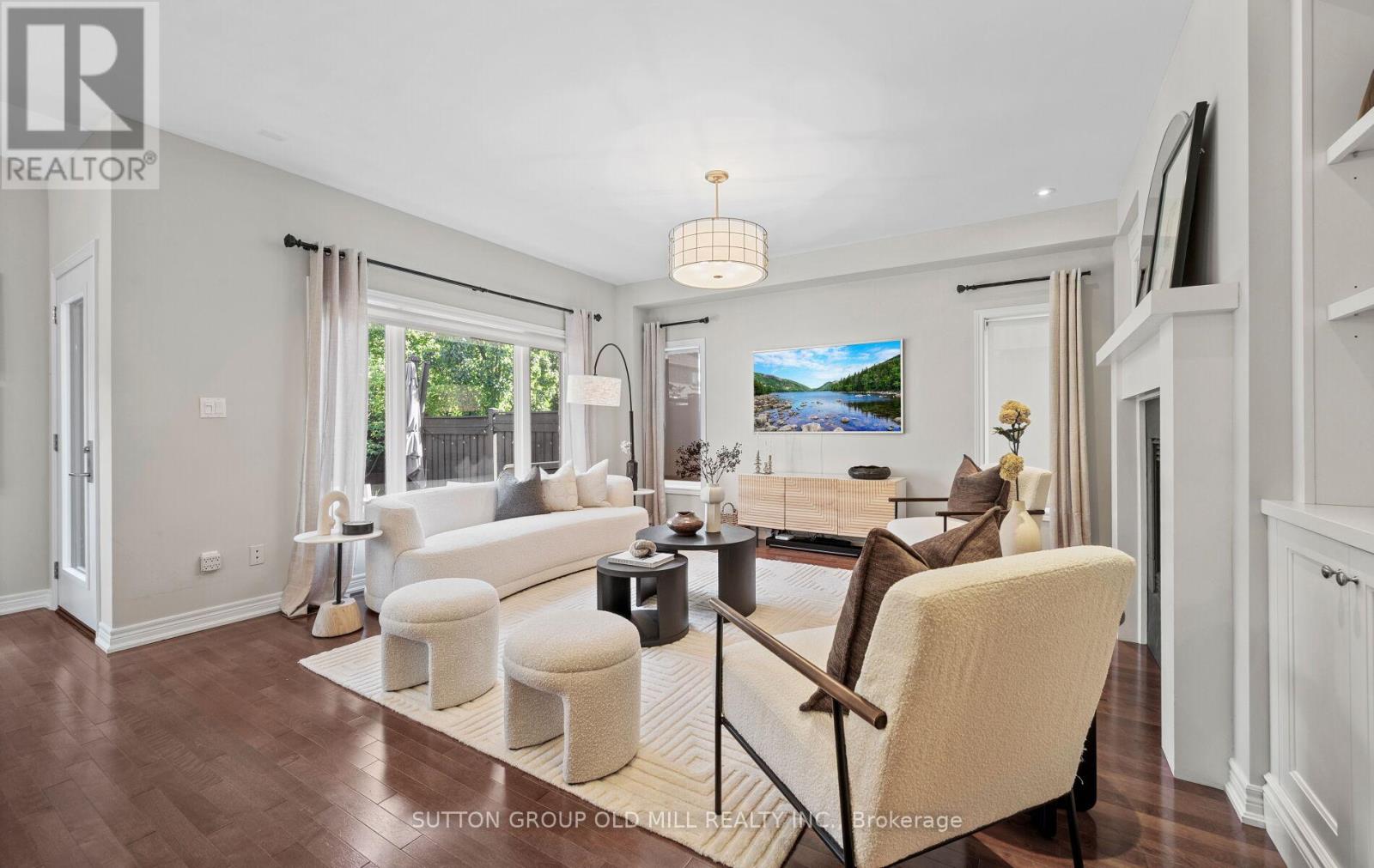 3304 Stalybridge Drive, Oakville, Ontario  L6M 0K8 - Photo 5 - W12486087