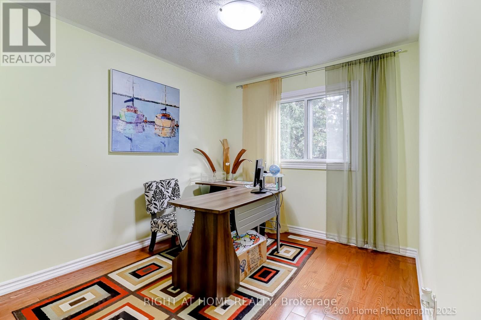 32 Heathcliffe Square, Brampton, Ontario  L6S 5P7 - Photo 21 - W12486090