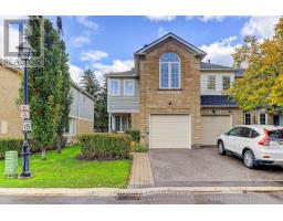 32 HEATHCLIFFE SQUARE, Brampton, Ontario