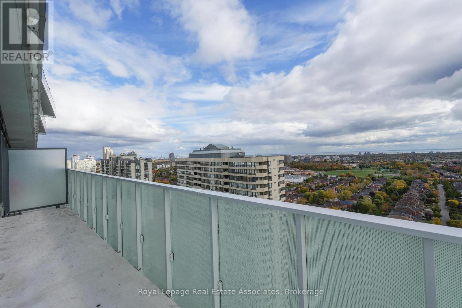 1909 - 3883 Quartz Road, Mississauga, Ontario  L5B 0M4 - Photo 18 - W12486108