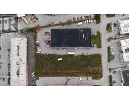 589 STEVEN COURT, Newmarket, Ontario