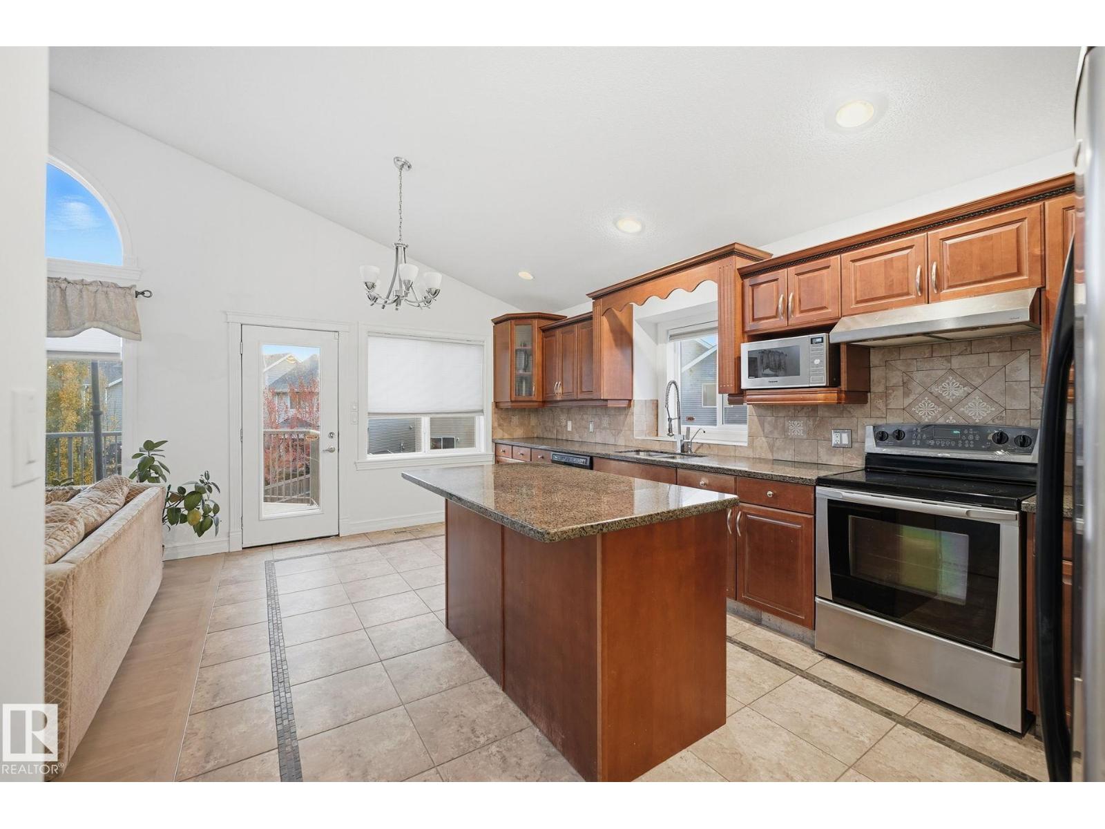 1324 70 St Sw, Edmonton, Alberta  T6X 1K9 - Photo 9 - E4463776