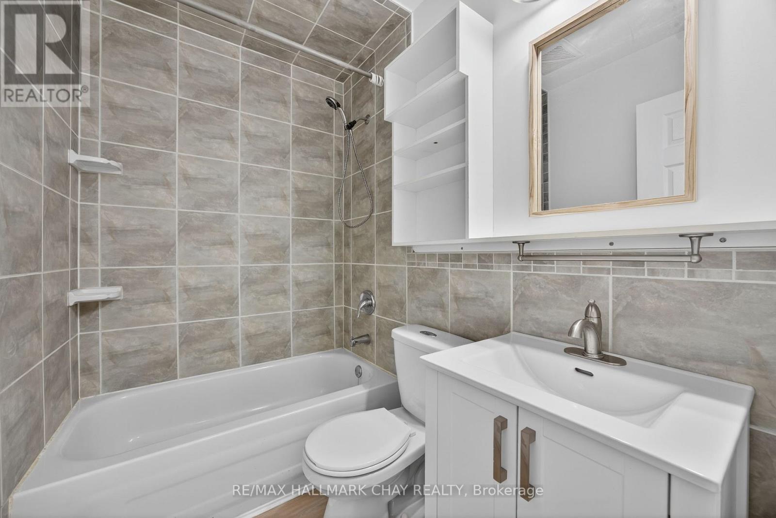 Lower - 158 Pringle Drive, Barrie, Ontario  L4N 0R3 - Photo 10 - S12486044