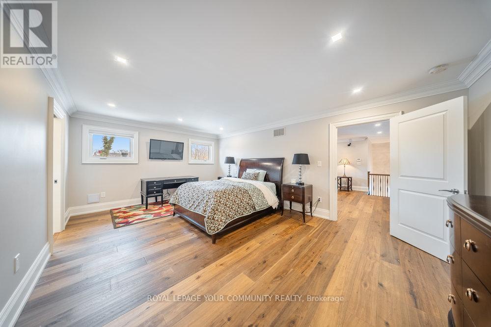 1551 Warland Road, Oakville, Ontario  L6L 1N4 - Photo 21 - W12323502