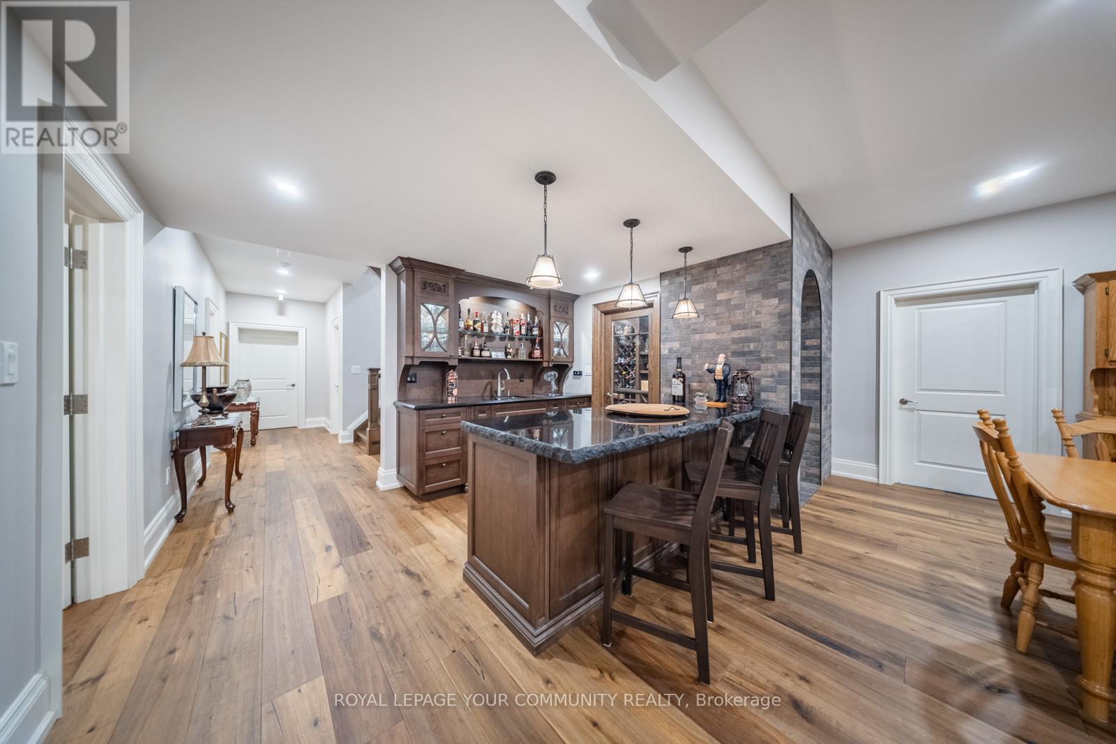 1551 Warland Road, Oakville, Ontario  L6L 1N4 - Photo 29 - W12323502