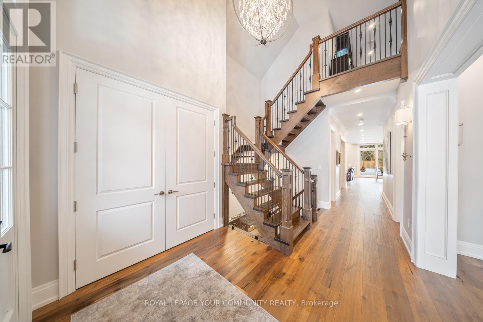 1551 Warland Road, Oakville, Ontario  L6L 1N4 - Photo 5 - W12323502