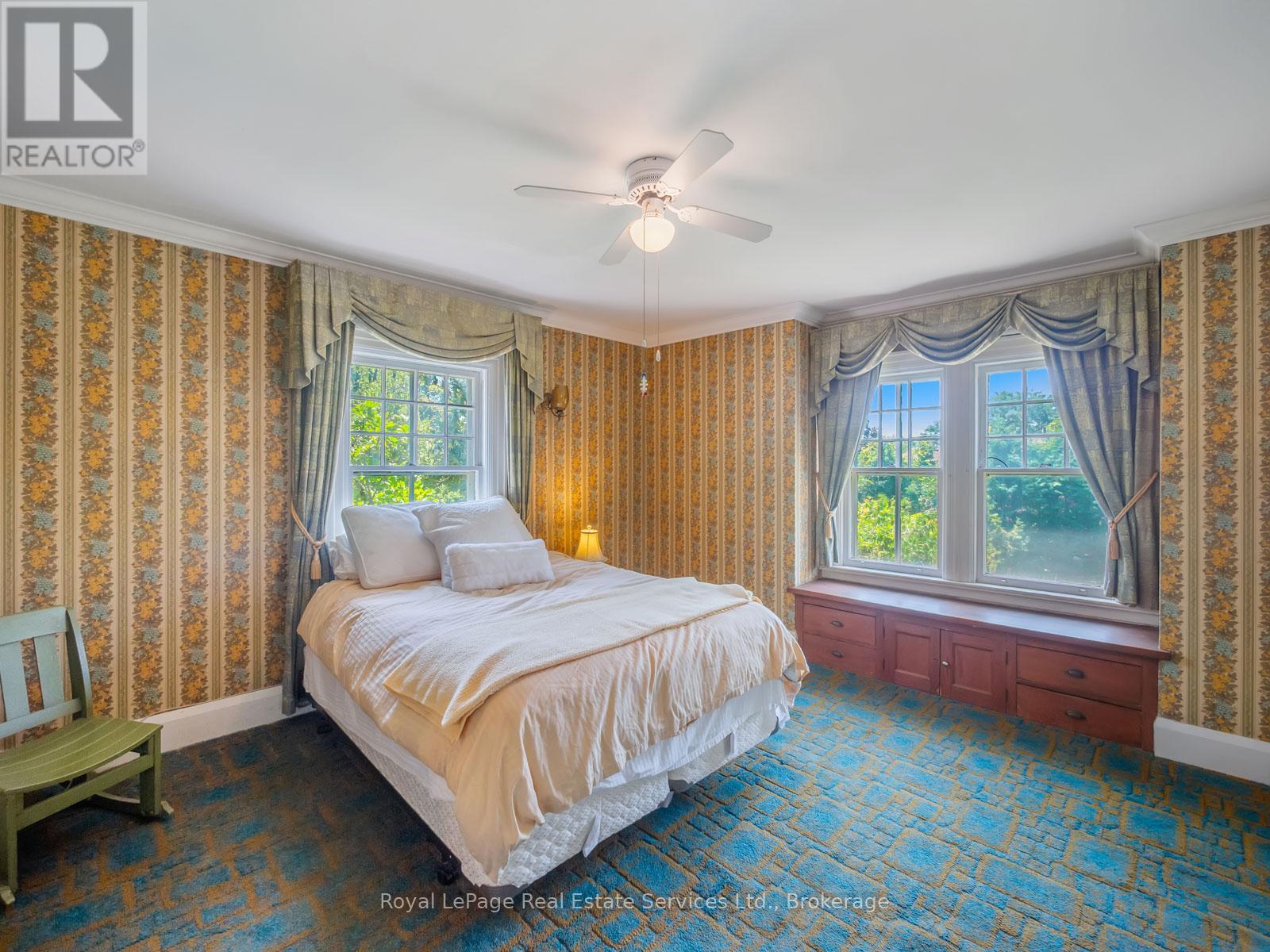 3175 Lakeshore Road W, Oakville, Ontario  L6L 1J7 - Photo 18 - W12486133