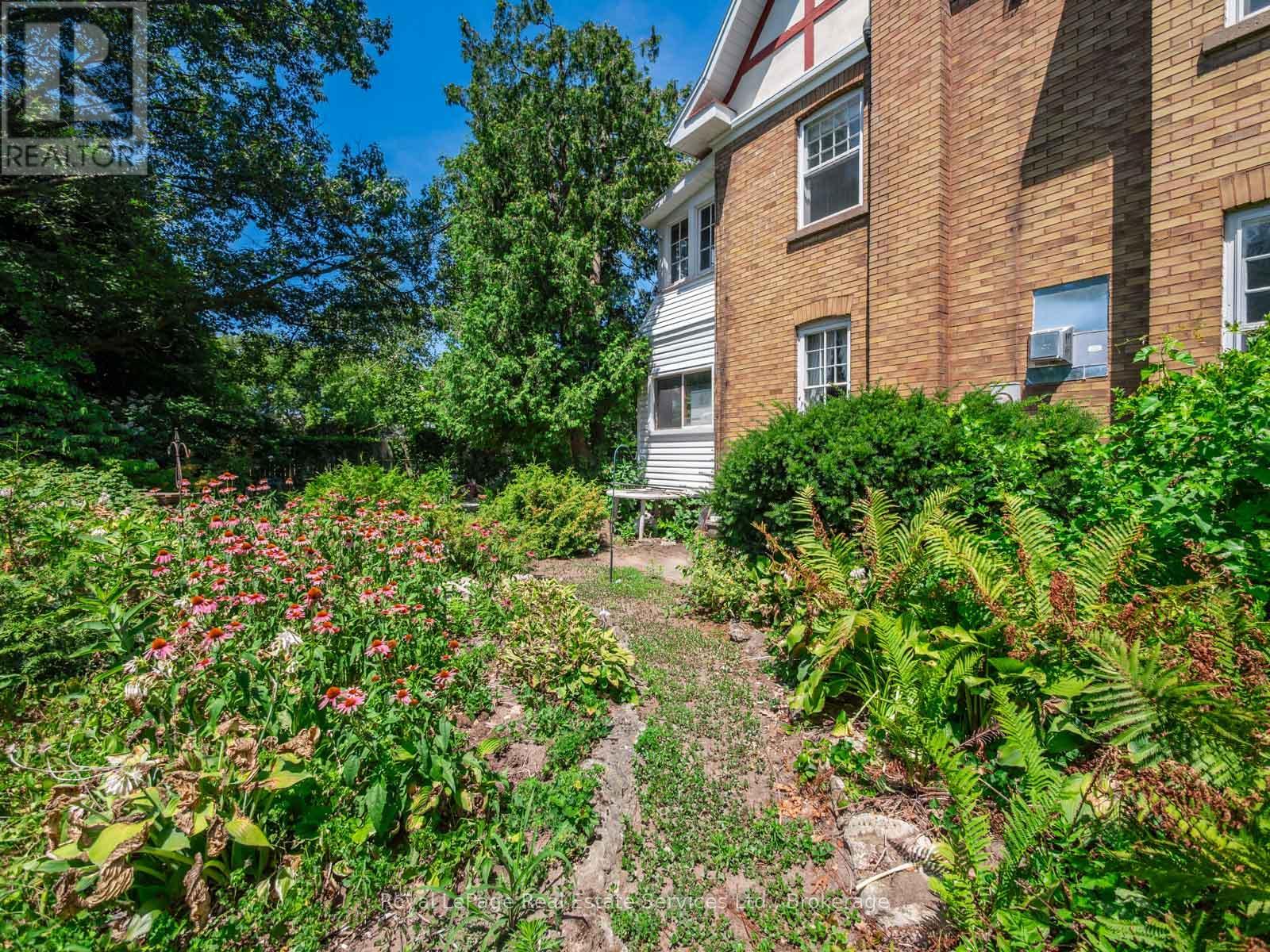 3175 Lakeshore Road W, Oakville, Ontario  L6L 1J7 - Photo 30 - W12486133