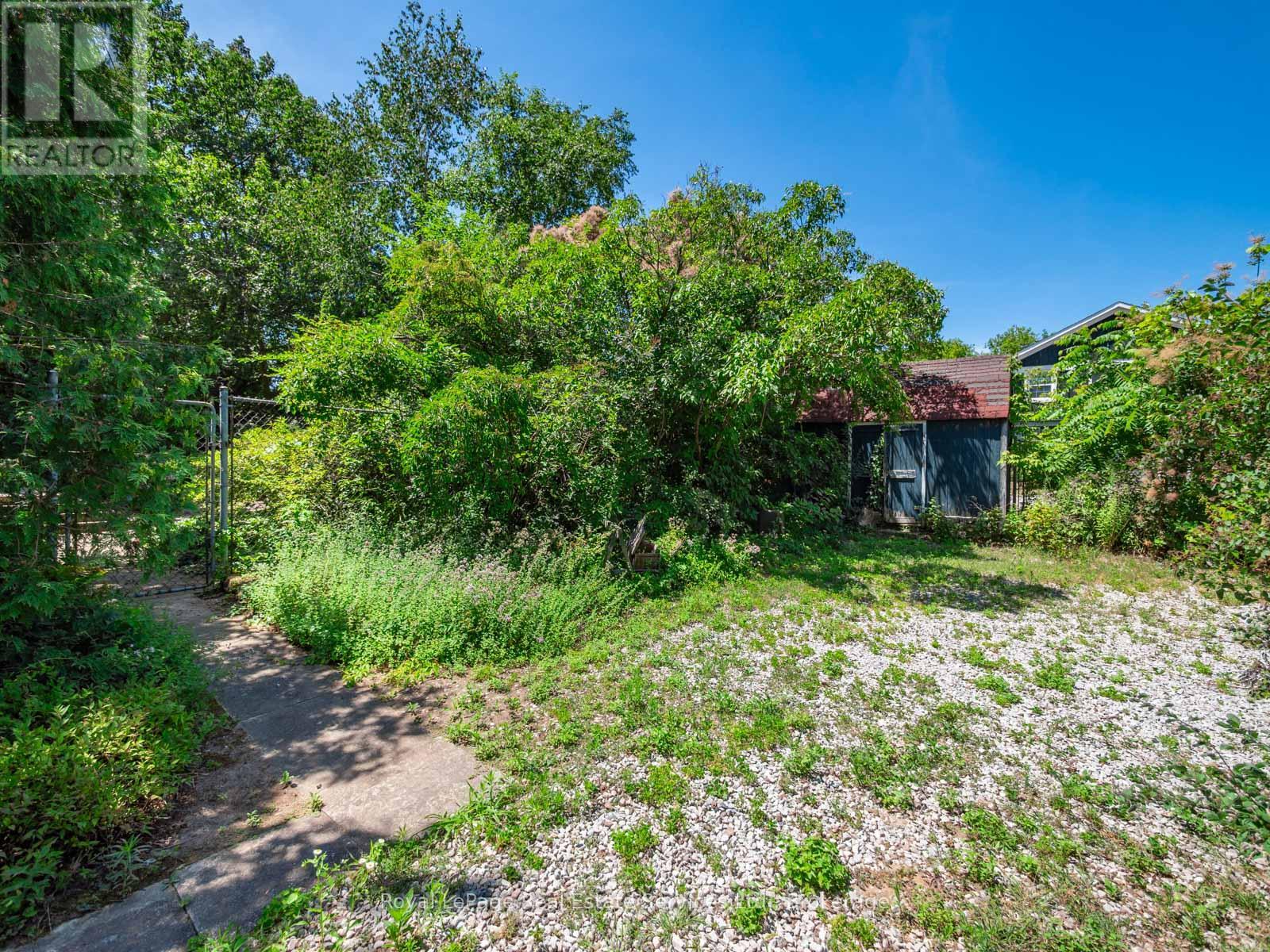 3175 Lakeshore Road W, Oakville, Ontario  L6L 1J7 - Photo 34 - W12486133