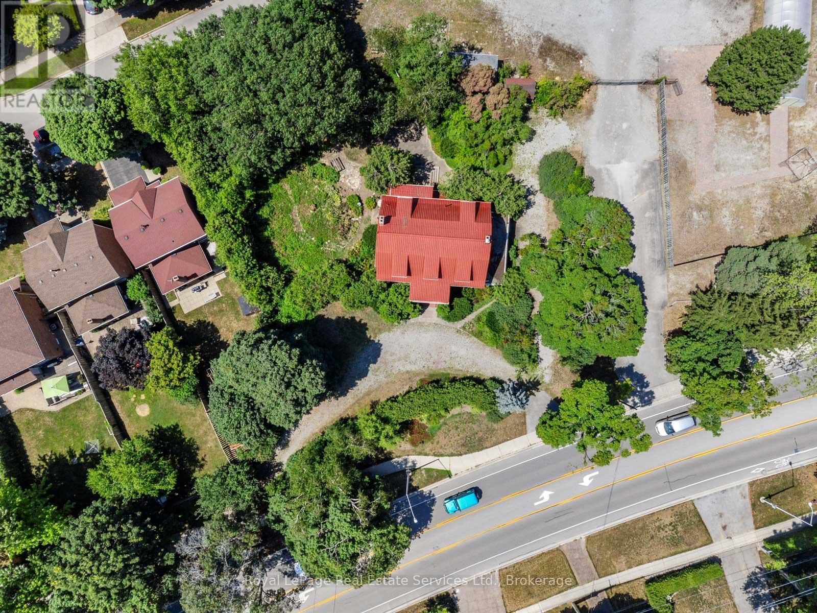 3175 Lakeshore Road W, Oakville, Ontario  L6L 1J7 - Photo 36 - W12486133