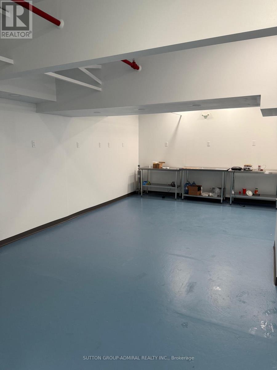 3 - 70 Vanley Crescent, Toronto (York University Heights), Ontario  M3J 2B8 - Photo 24 - W12444296