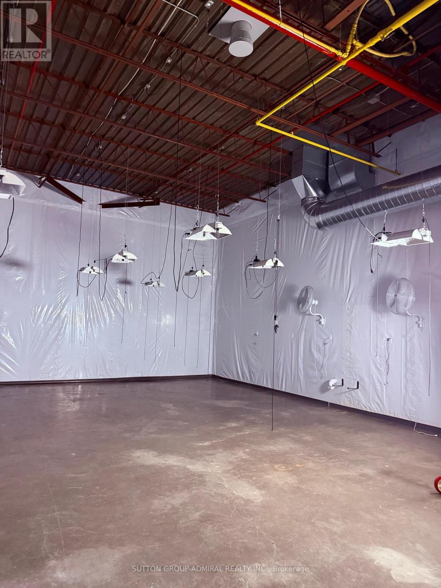 3 - 70 Vanley Crescent, Toronto (York University Heights), Ontario  M3J 2B8 - Photo 28 - W12444296