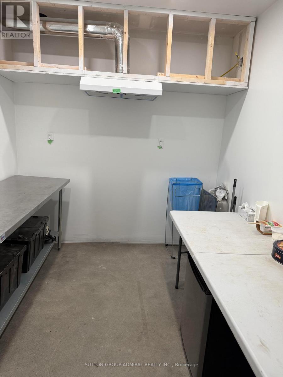 3 - 70 Vanley Crescent, Toronto (York University Heights), Ontario  M3J 2B8 - Photo 37 - W12444296