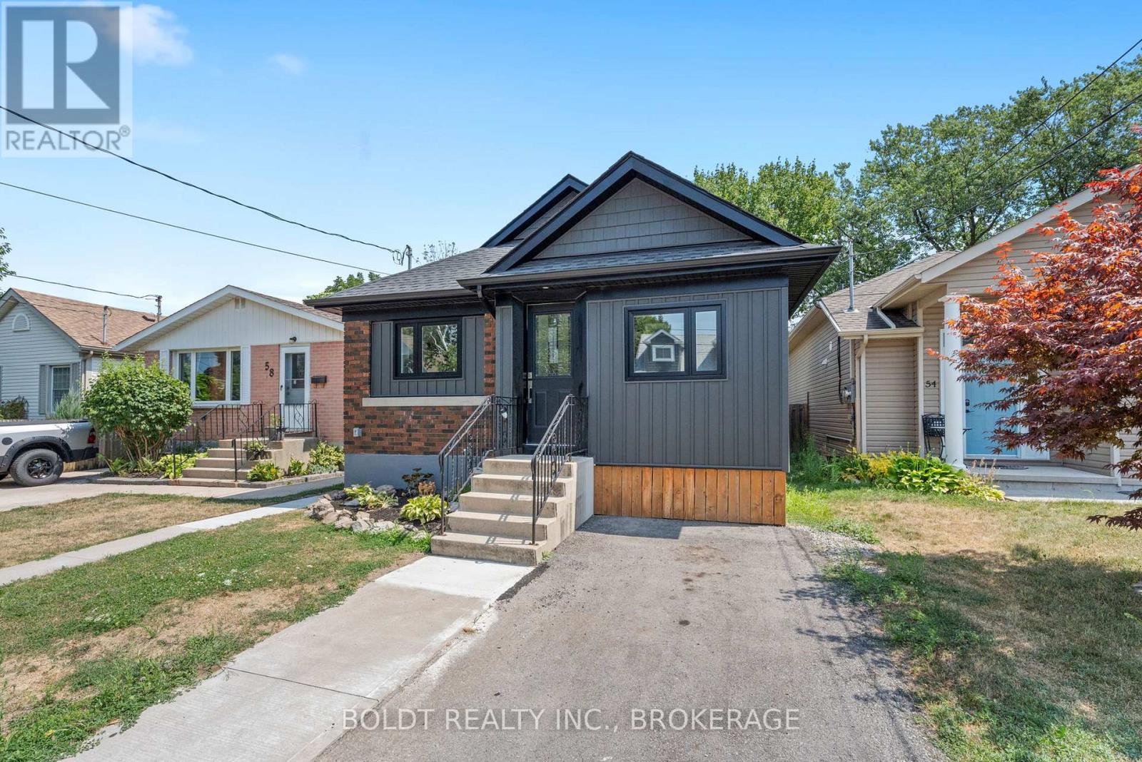 56 LORNE STREET, St. Catharines, Ontario