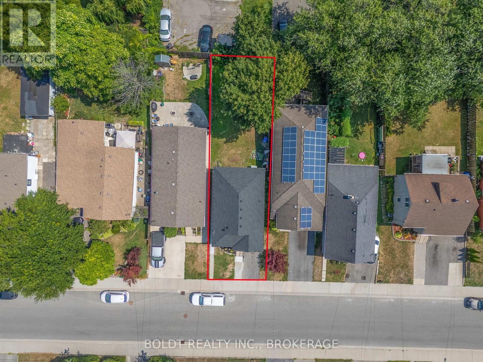 56 Lorne Street, St. Catharines, Ontario  L2P 3C4 - Photo 22 - X12486146