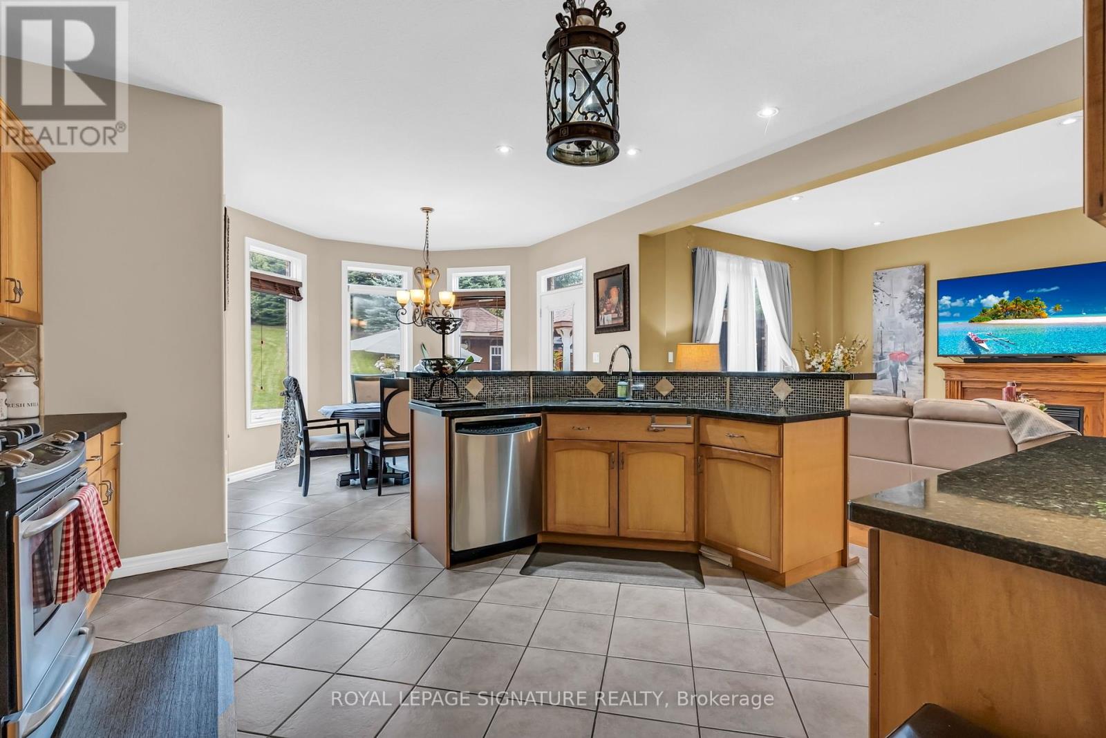 26 Frasson Drive, Guelph, Ontario  N1E 7J9 - Photo 19 - X12435774