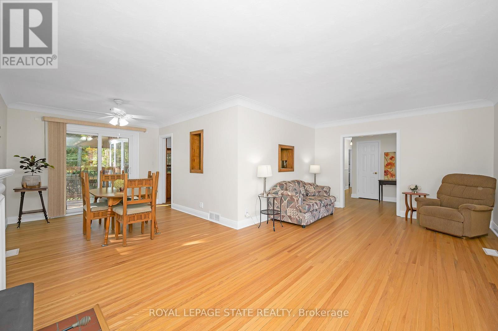 32 Park Road S, Brantford, Ontario  N3S 6S8 - Photo 7 - X12486040