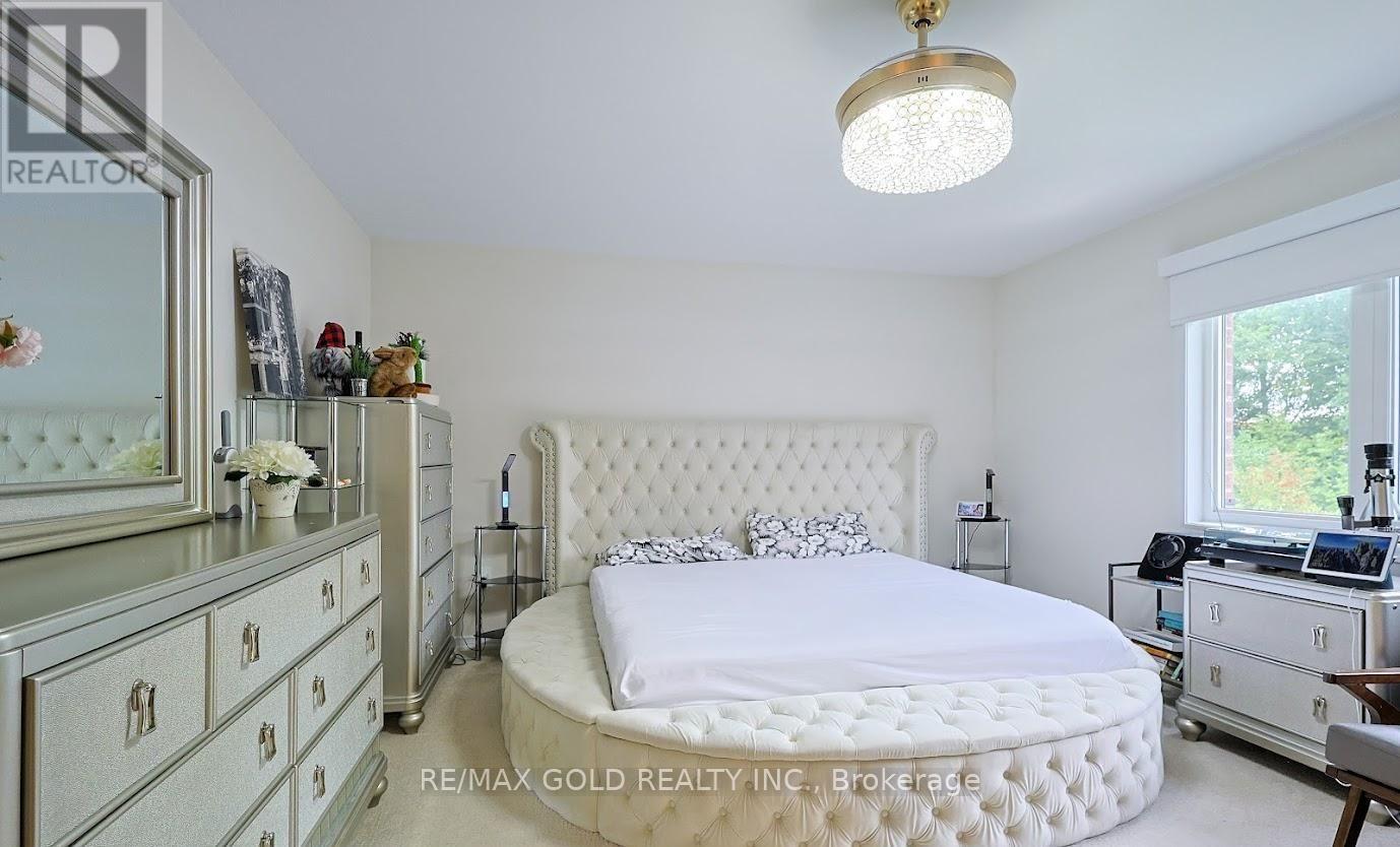 7892 Odell Crescent, Niagara Falls, Ontario  L2H 3R6 - Photo 21 - X12486050