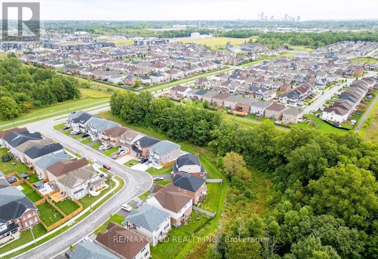 7892 Odell Crescent, Niagara Falls, Ontario  L2H 3R6 - Photo 40 - X12486050