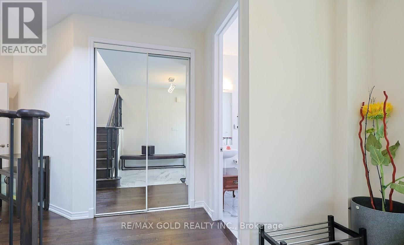 7892 Odell Crescent, Niagara Falls, Ontario  L2H 3R6 - Photo 6 - X12486050