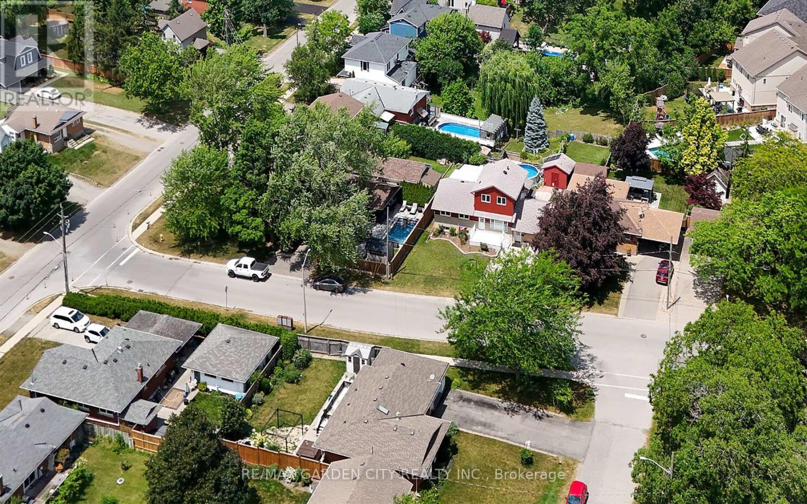 4889 Cherrywood Drive, Lincoln, Ontario  L3J 0L5 - Photo 35 - X12486055