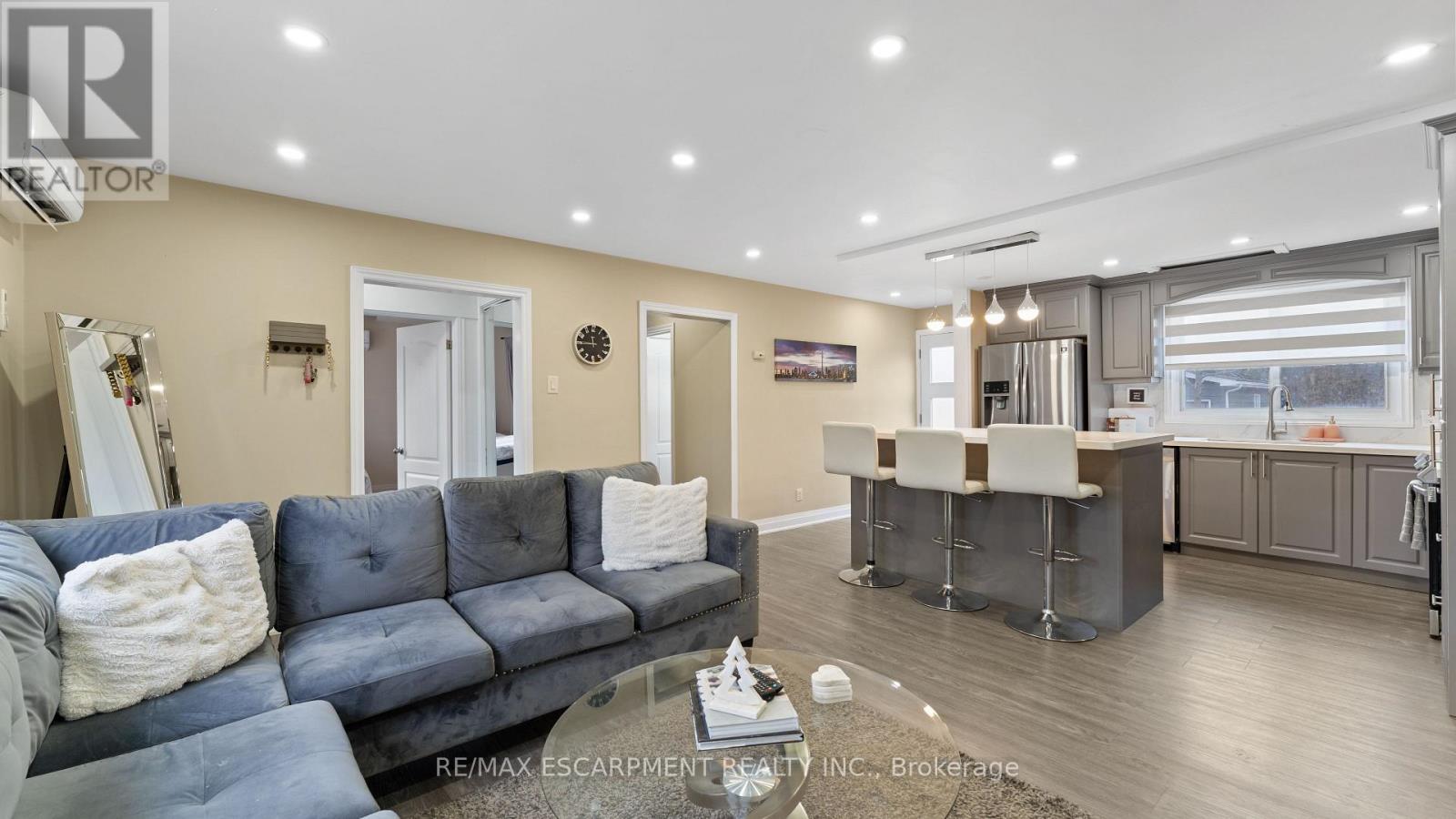 249 Highway 8, Hamilton, Ontario  L8G 1E2 - Photo 14 - X12486063