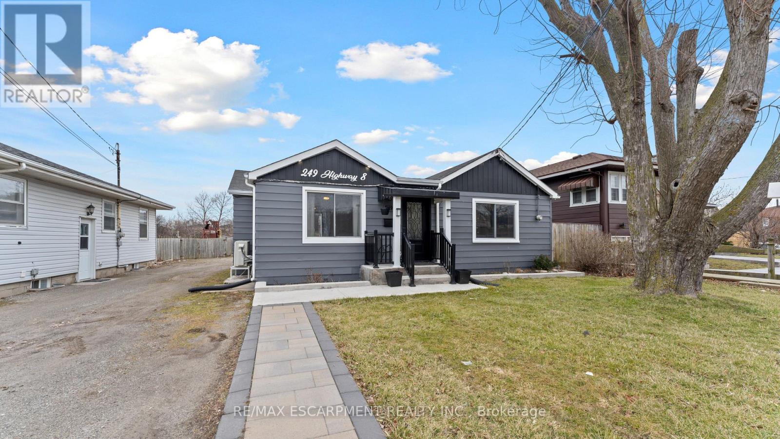 249 Highway 8, Hamilton, Ontario  L8G 1E2 - Photo 3 - X12486063