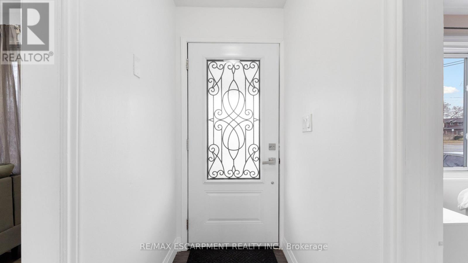 249 Highway 8, Hamilton, Ontario  L8G 1E2 - Photo 7 - X12486063