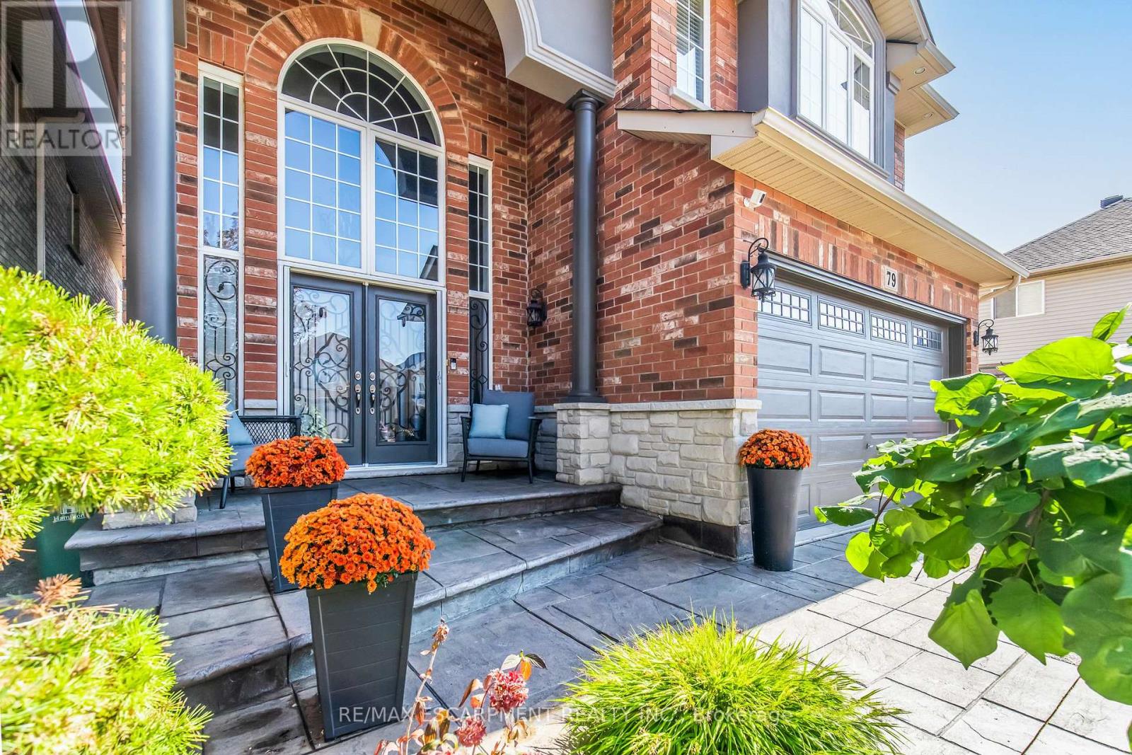 79 Assisi Street, Hamilton, Ontario  L8W 0A4 - Photo 3 - X12486080