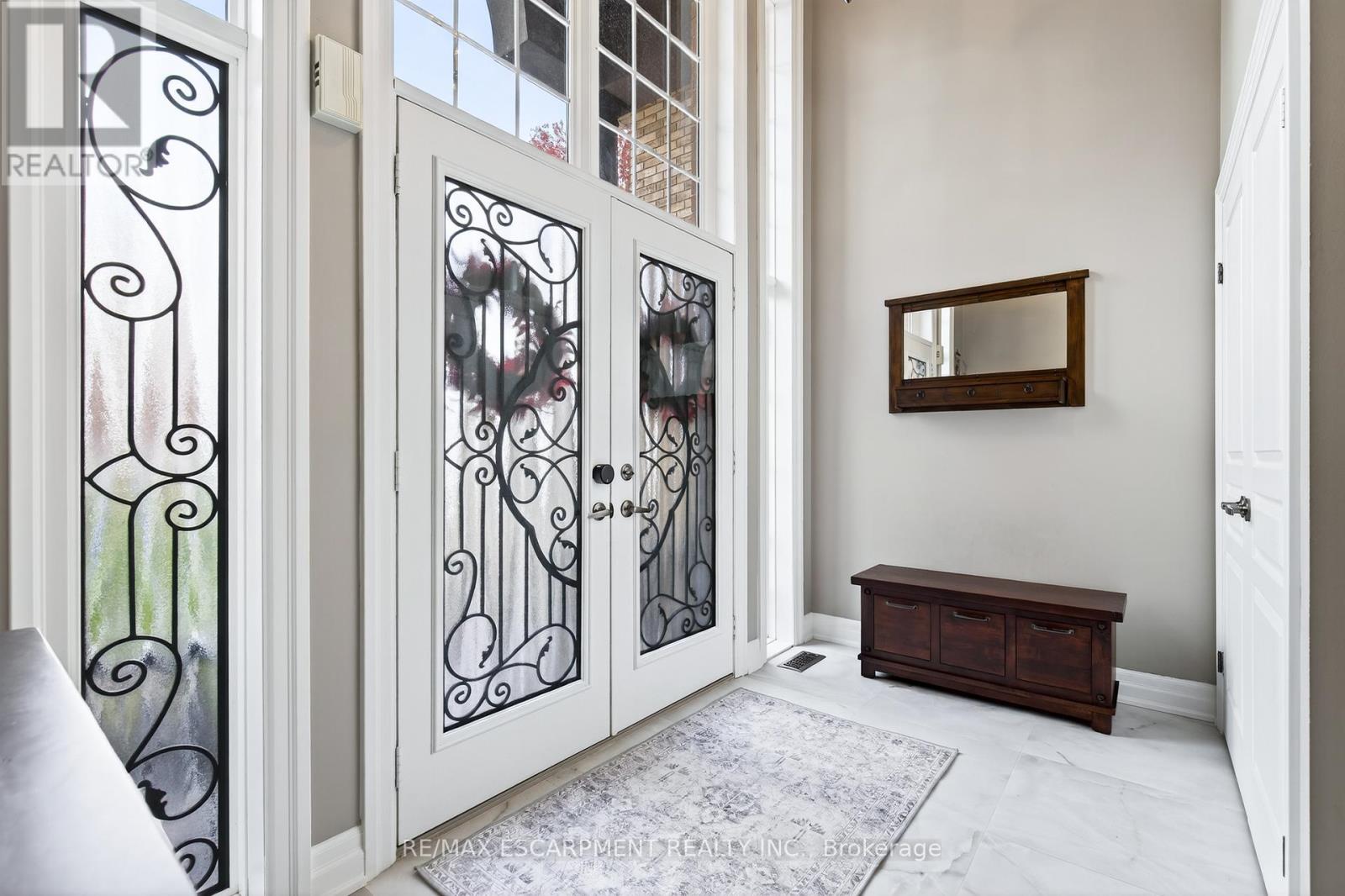 79 Assisi Street, Hamilton, Ontario  L8W 0A4 - Photo 4 - X12486080