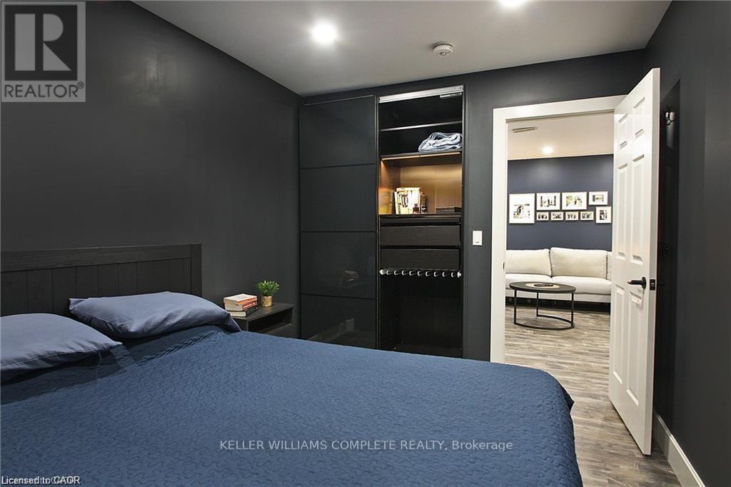 23 Scarletwood Street, Hamilton, Ontario  L8J 0K8 - Photo 22 - X12486092