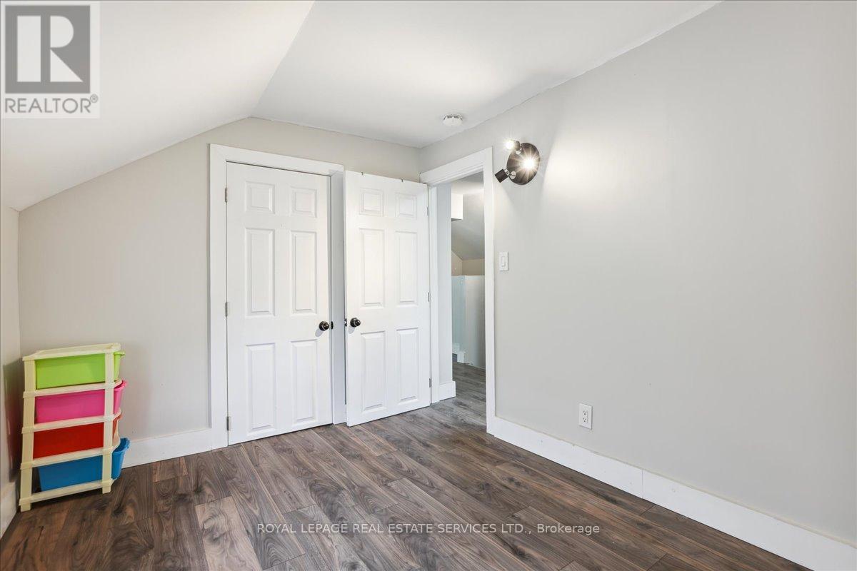 19 Seneca Street, St. Catharines, Ontario  L2R 2V1 - Photo 17 - X12486116