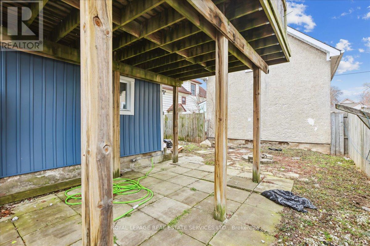 19 Seneca Street, St. Catharines, Ontario  L2R 2V1 - Photo 22 - X12486116