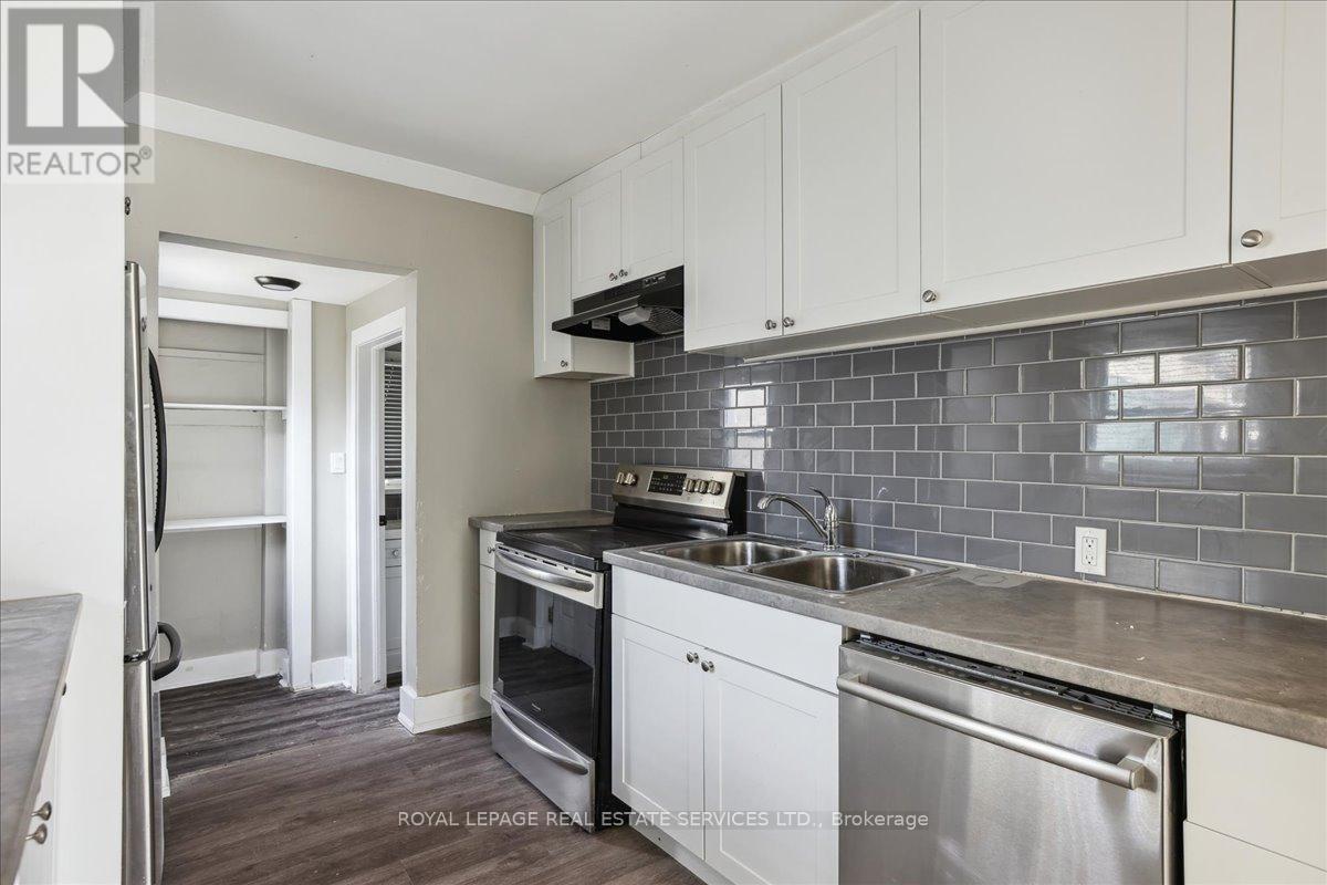 19 Seneca Street, St. Catharines, Ontario  L2R 2V1 - Photo 8 - X12486116