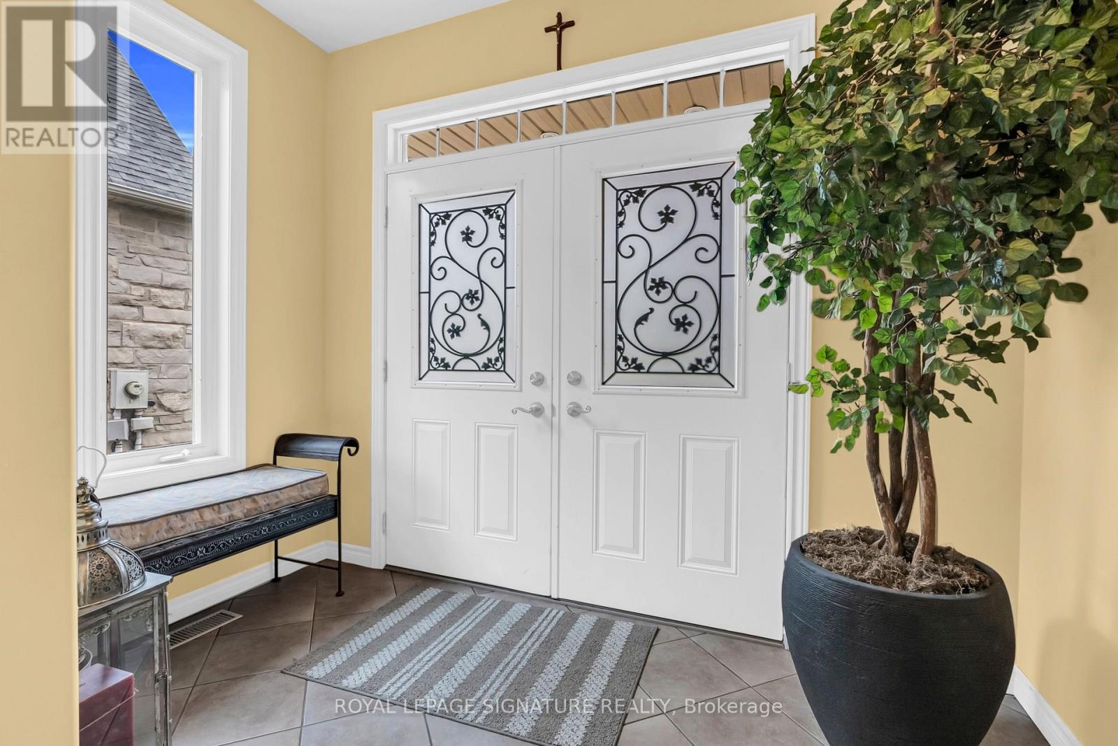 26 Frasson Drive, Guelph, Ontario  N1E 7J9 - Photo 7 - X12435774