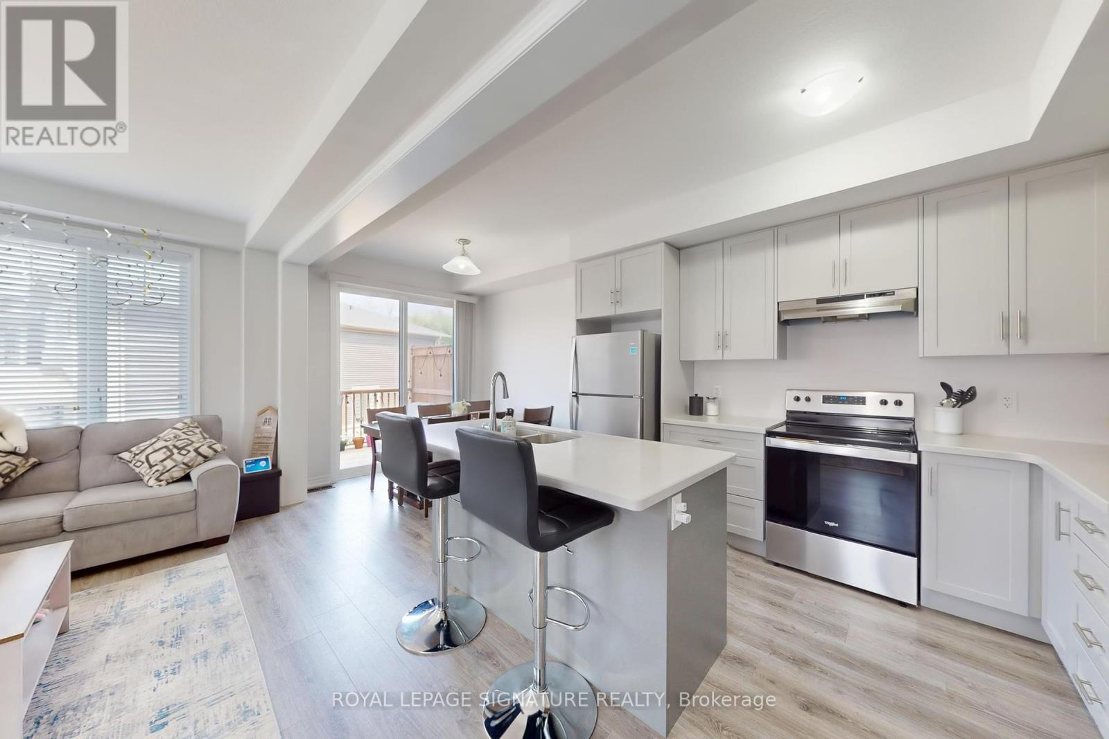 37 - 10 Birmingham Drive, Cambridge, Ontario  N1R 8K5 - Photo 8 - X12440149